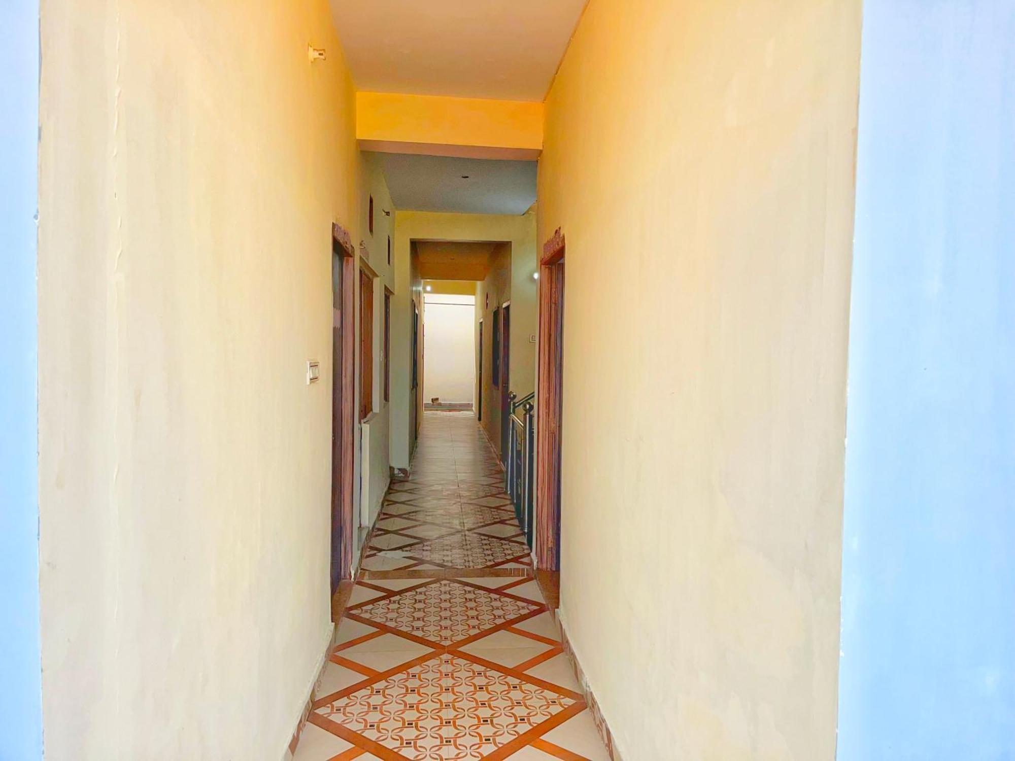Balaji Homestay Mathura In Vrindavan Zewnętrze zdjęcie