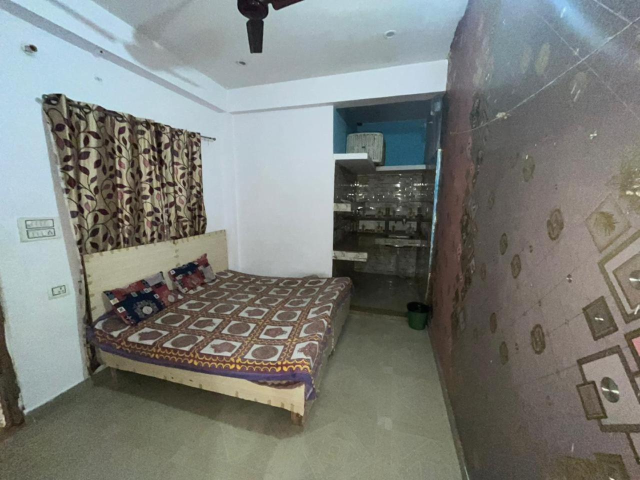 Balaji Homestay Mathura In Vrindavan Zewnętrze zdjęcie