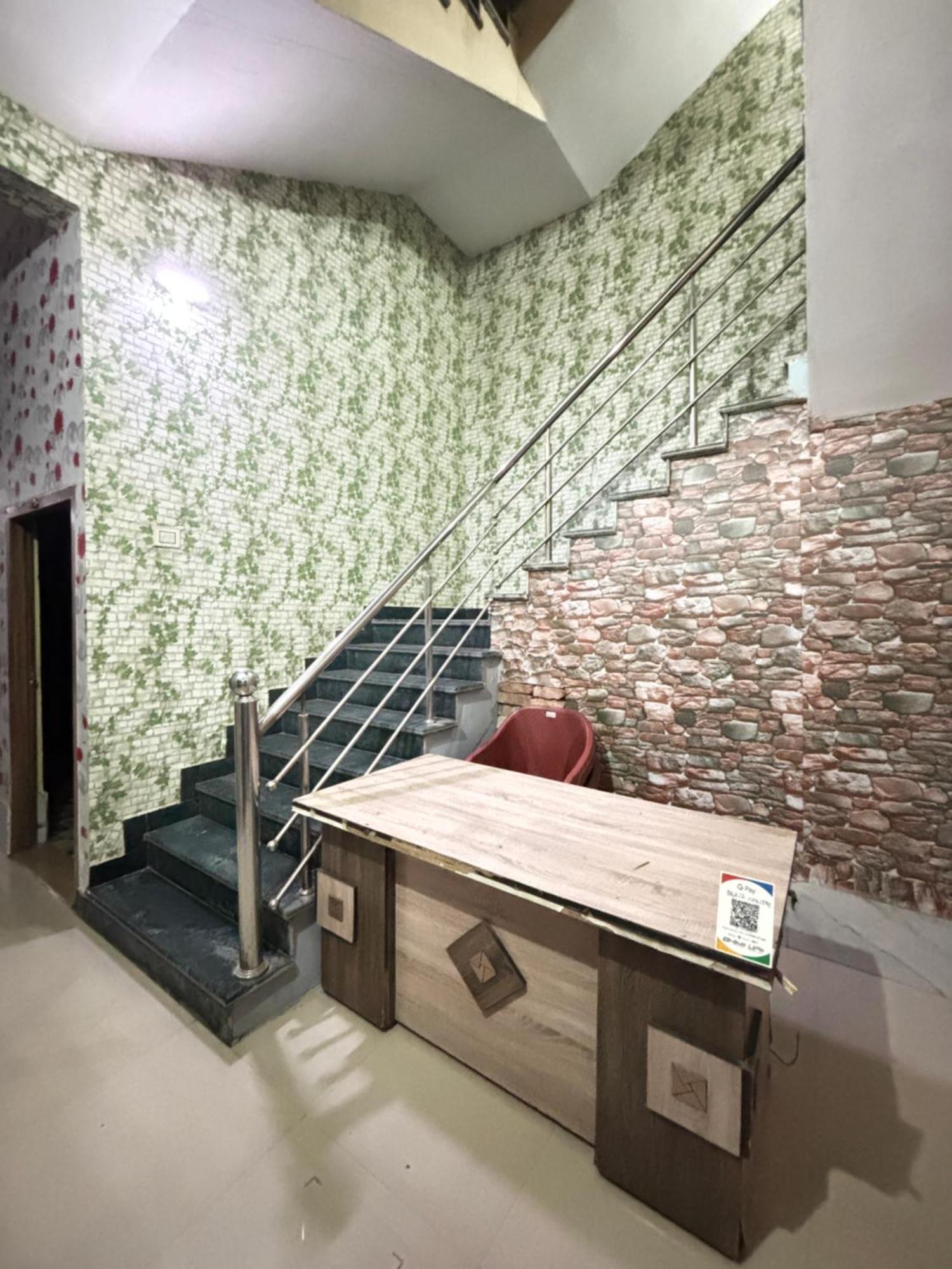Balaji Homestay Mathura In Vrindavan Zewnętrze zdjęcie