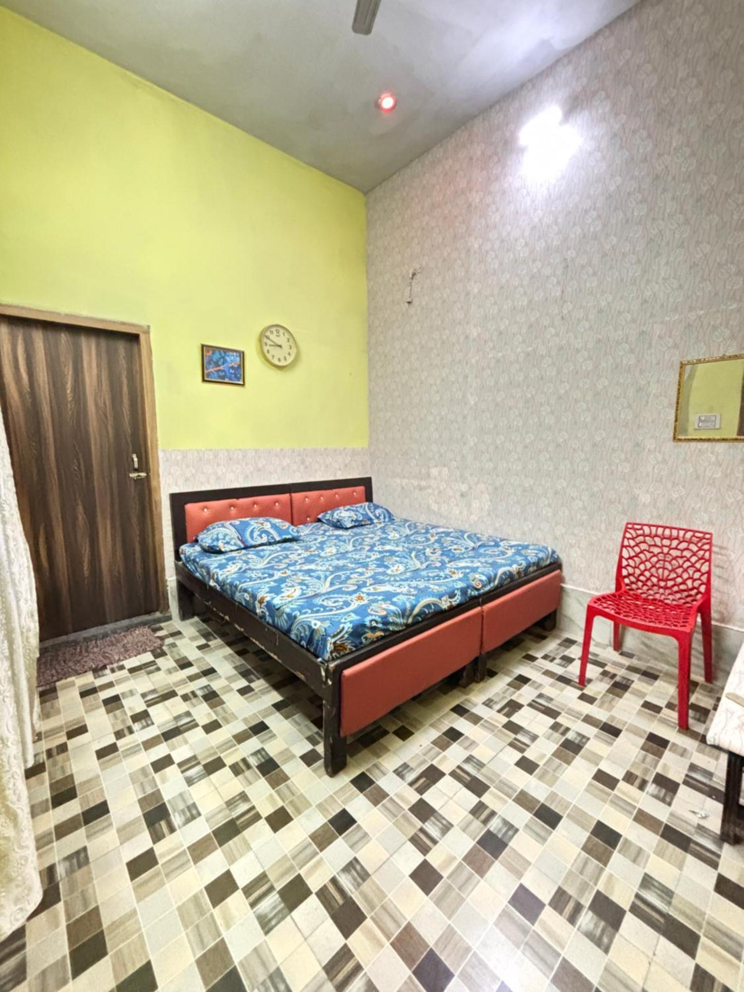 Balaji Homestay Mathura In Vrindavan Zewnętrze zdjęcie